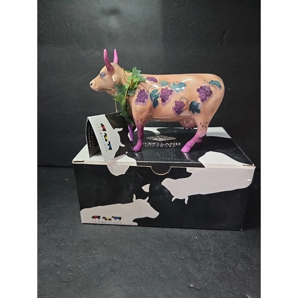 Cow Parade Fine Wine Bovine Figurine, Westland Giftware, #7324, Box‎ and tag